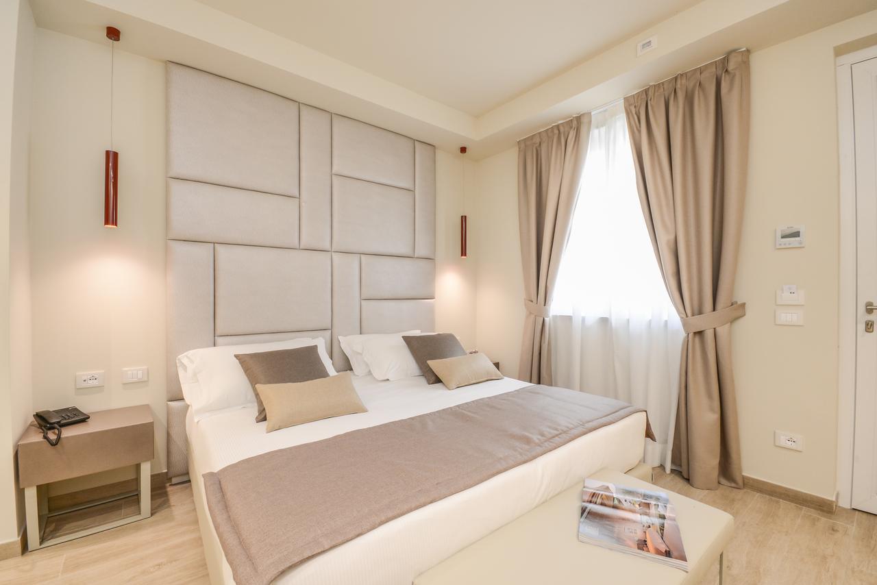 Hotel Villa Garuti Padenghe sul Garda Extérieur photo