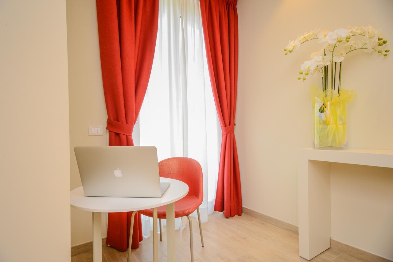 Hotel Villa Garuti Padenghe sul Garda Extérieur photo